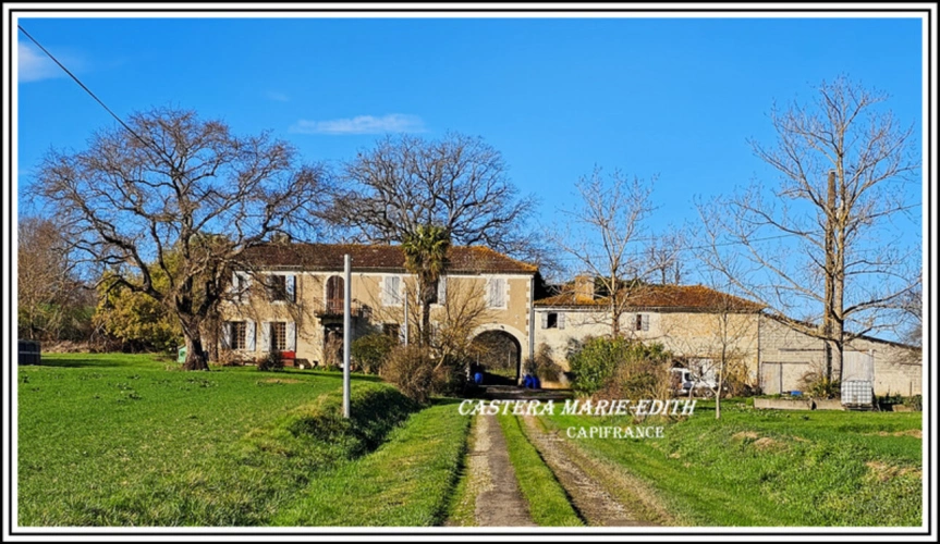 Photos 2 - Rurale - Propriete AVEC CORPS DE FERME - 159 M² Habitables -7 pièces et plus - Proche VIC FEZENSAC (32)