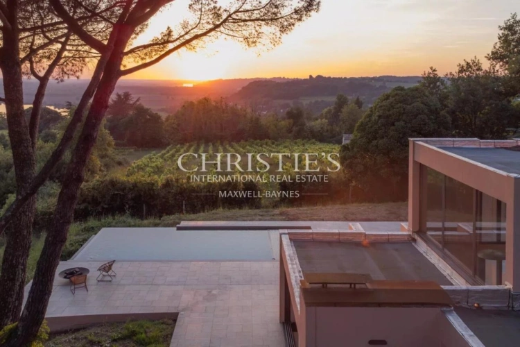 Photos 1 - Prestige - Petit domaine viticole d'agrément à faire renaître avec superbe villa