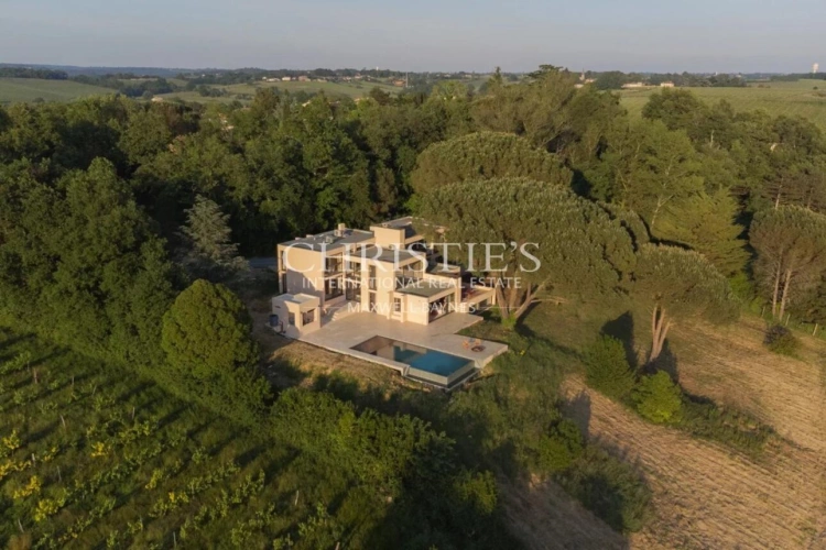 Photos 2 - Prestige - Petit domaine viticole d'agrément à faire renaître avec superbe villa