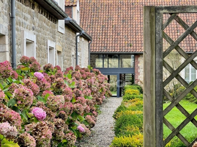 Photos 6 - Touristique - ST-LÉONARD - ENSEMBLE IMMOBILIER - APPART'HOTELS - 8 LOGEMENTS - HABITATION PRINCIPALE 280 M2 - 9 PIÈCES - 5 ha 50 - 13000 M2 CONSTRUCTIBLE - PISCINE INTÉRIEURE