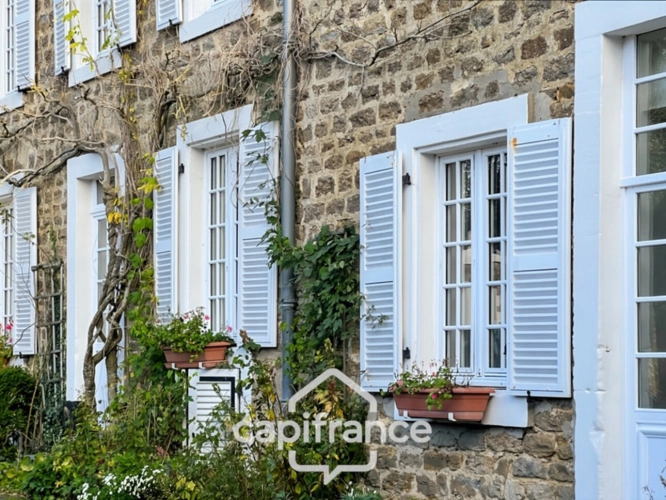 Photos 21 - Touristique - ST-LÉONARD - ENSEMBLE IMMOBILIER - APPART'HOTELS - 8 LOGEMENTS - HABITATION PRINCIPALE 280 M2 - 9 PIÈCES - 5 ha 50 - 13000 M2 CONSTRUCTIBLE - PISCINE INTÉRIEURE