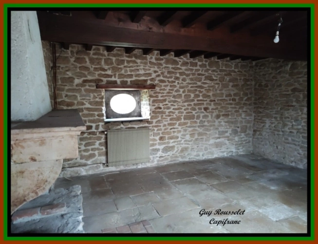 Photos 8 - Rurale - PROPRIETE A VENDRE FAITE D'UNE MAISON, D'UNE GRANGE, D'UN GRAND TERRAIN