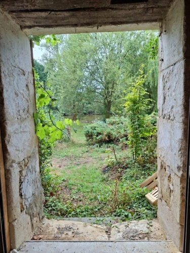 Photos 8 - Rural - Propriété ; Longère à rénover,  hangar + garage de plus de 700m2.jardin bucolique, studio indépendant. Secteur Courgains, Marolles les Braults