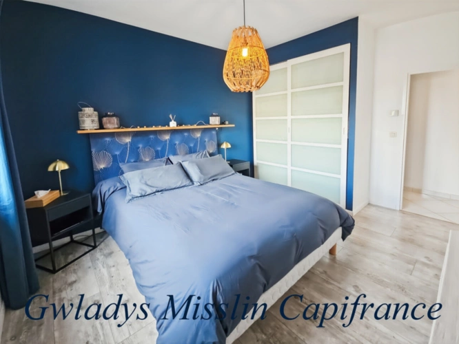 Photos 11 - Prestige - Magnifique propriété à EYSINES de 441 m² avec maison contemporaine de 9 pièces et un immense loft/local d'activité