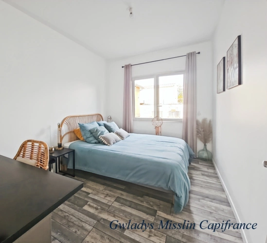 Photos 15 - Prestige - Magnifique propriété à EYSINES de 441 m² avec maison contemporaine de 9 pièces et un immense loft/local d'activité