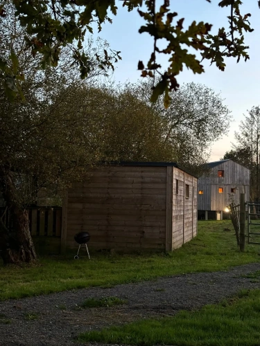 Photos 4 - Touristique - Domaine de caractère, avec gîtes, étang & installations équestres