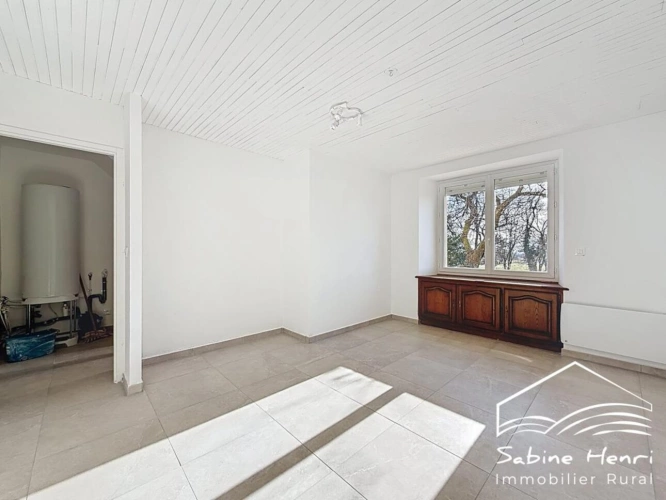 Photos 13 - Rurale - Corps de ferme de près de 4 ha hectares dans une impasse