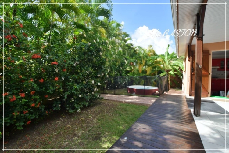 Photos 15 - Prestigious - Les Trois-Îlets – Plage à pied - T3 de plain-pied - piscine – 83m2 au sol – Terrain 237m2 (972) - A vendre