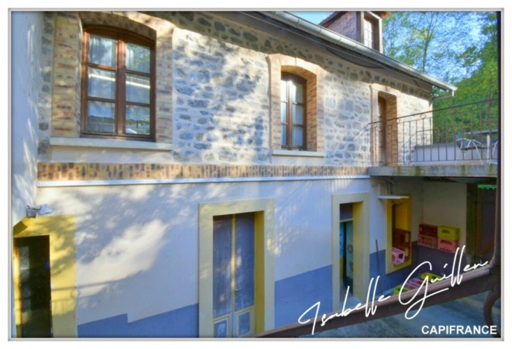 Photos 38 - Touristique - Propriéte à vendre 3 pièces NERIS LES BAINS (03) Grande maison isolée