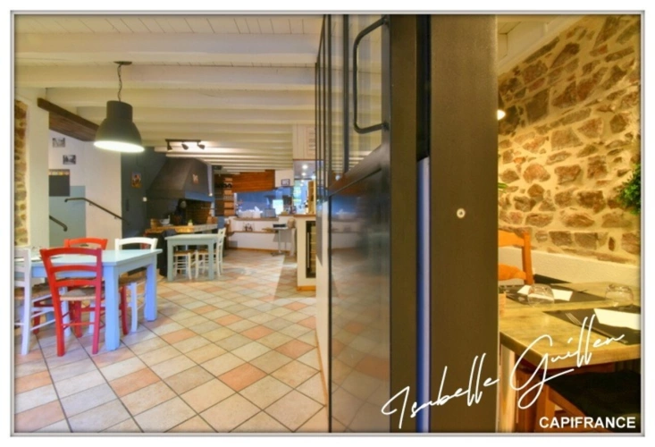 Photos 59 - Touristique - Propriéte à vendre 3 pièces NERIS LES BAINS (03) Grande maison isolée