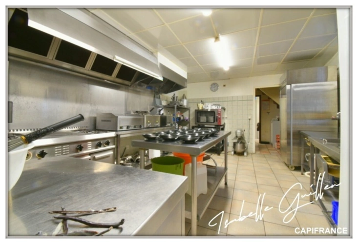 Photos 67 - Touristique - Propriéte à vendre 3 pièces NERIS LES BAINS (03) Grande maison isolée