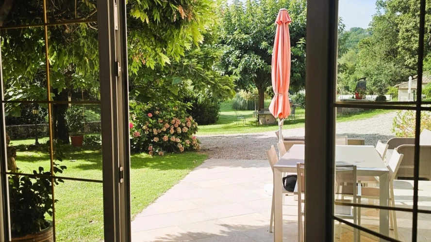 Photos 16 - Equestrian - House