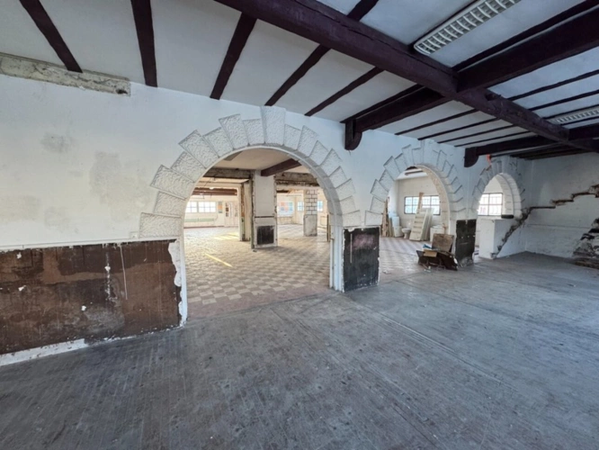 Photos 2 - Touristique - Ancien hôtel-restaurant à réinventer – Projet logements + activités - Emerainville