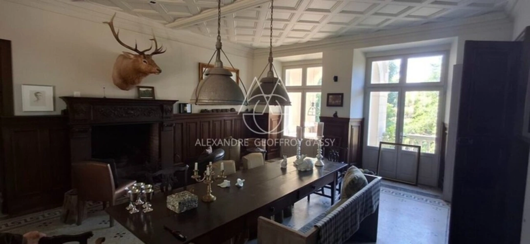 Photos 16 - Prestige - Superbe Château du XIXe avec 1km de rivière, rénové à 10min de Blois sur 22ha-possibilité d'acheter 63ha au total