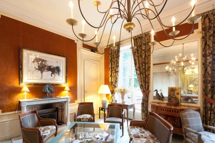 Photos 10 - Équestre - Château, installation équestre (haras) à vendre au coeur du bocage bourbonnais - Maison de gardien, club house, maison des cavaliers, boxes, écuries - Terrain de 40 hectares