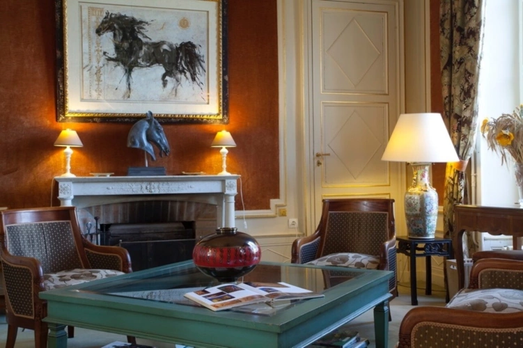 Photos 12 - Équestre - Château, installation équestre (haras) à vendre au coeur du bocage bourbonnais - Maison de gardien, club house, maison des cavaliers, boxes, écuries - Terrain de 40 hectares