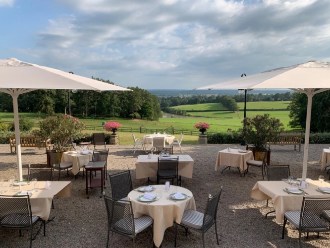 Photos 22 - Équestre - Château, installation équestre (haras) à vendre au coeur du bocage bourbonnais - Maison de gardien, club house, maison des cavaliers, boxes, écuries - Terrain de 40 hectares