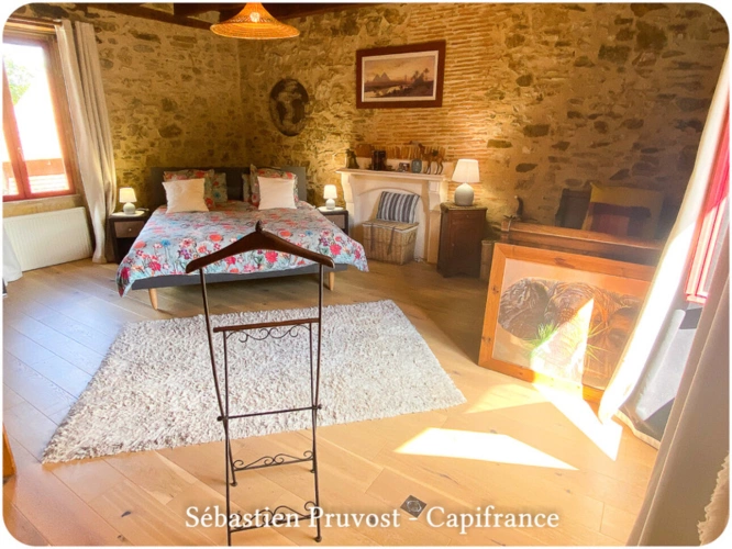 Photos 11 - Rural - Dpt Dordogne (24), à vendre 11 pièces proche Thiviers (24) propriété P11 325M2, terrain 22200m2, dépendance, piscine