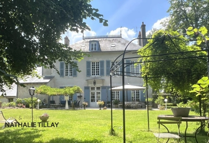 Photos 1 - Prestige - St jean le Blanc, proche Orleans, à vendre, maison de Maitre du XIX eme de 423 M² habitables,  490 AU SOL, avec piscine, parc arboré de 4655 m²