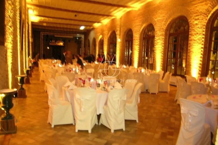 Photos 18 - Prestige - Gigantesque château de XVeme a 140km de Paris sur 40ha