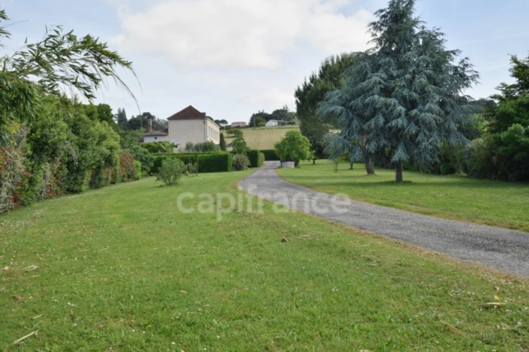 Photos 20 - Prestige - Maison de 223m2, 3 chambres, piscine, dépendances à BEAUPUY (47)