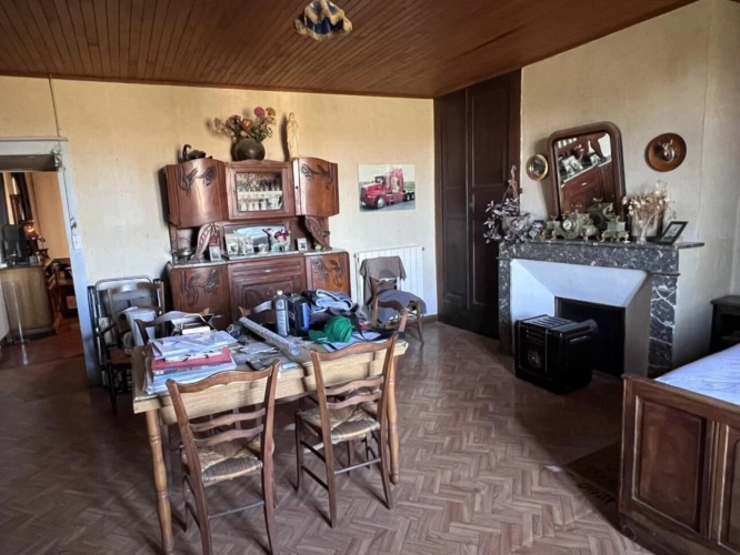 Photos 16 - Rural - Farm with outbuildings