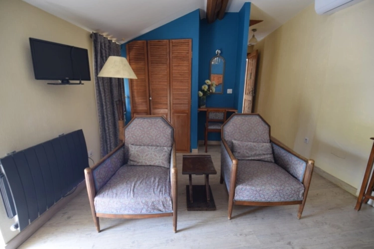 Photos 21 - Touristique - Domaine à vendre comprenant, une maison, des chambres d'hôtes et 2 appartements sur plus d'un hectare à SAINTE BAZEILLE (47)