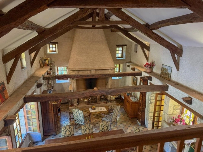 Photos 4 - Rural - Stone house