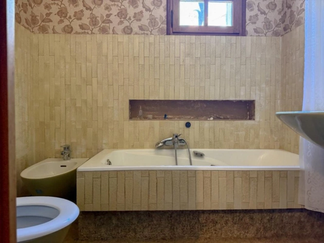 Photos 16 - Rural - Stone house