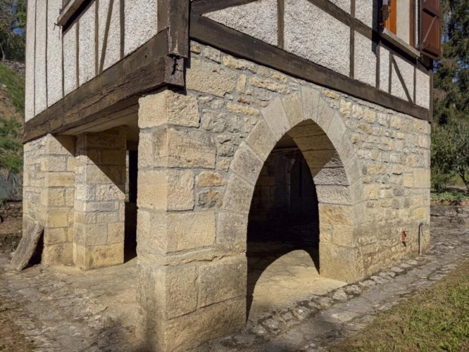 Photos 20 - Rural - Stone house