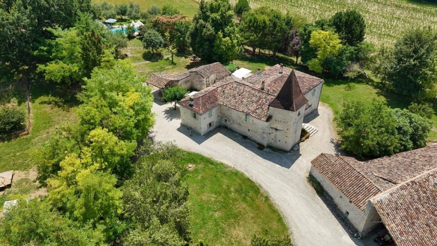 Photos 1 - Prestigious - Farm with outbuildings