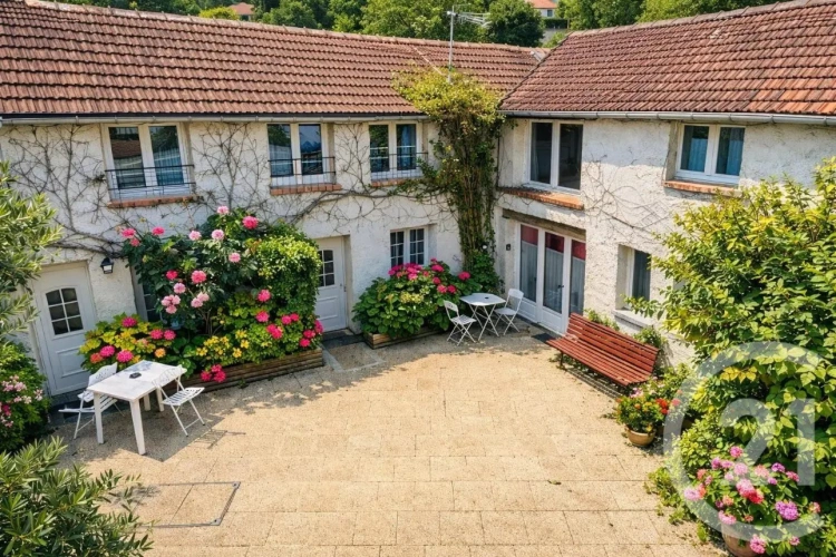 Photos 1 - Touristique - Ensemble immobilier de caractère prêt pour l’exploitation immédiate