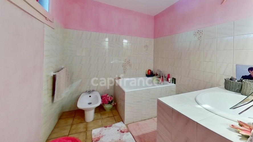 Photos 9 - Prestige - Maison de 223m2, 3 chambres, piscine, dépendances à BEAUPUY (47)