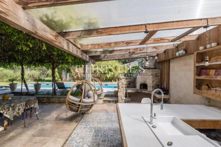 Photos 4 - Touristique - Belle maison de village avec gîte, grand jardin, cuisine d’été et piscine