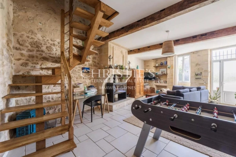 Photos 14 - Touristique - Belle maison de village avec gîte, grand jardin, cuisine d’été et piscine