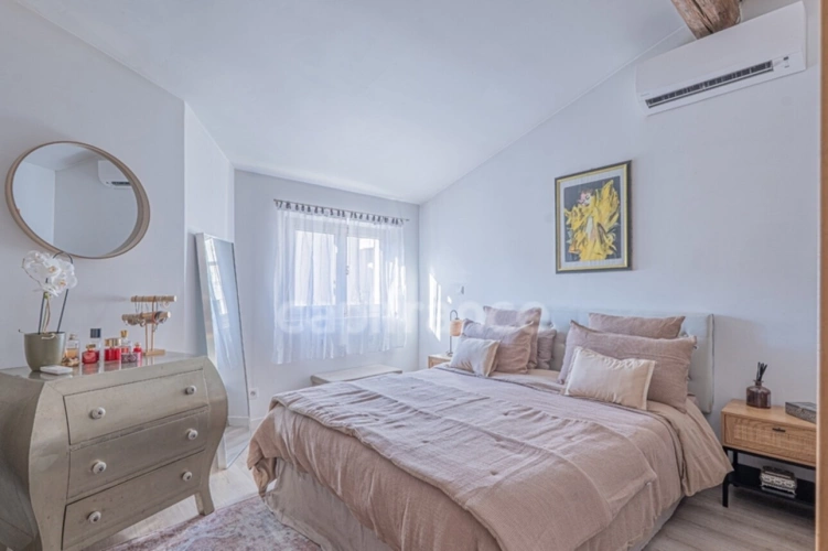 Photos 9 - Prestige - Mougins Quartier Tournamy / à vendre Propriété atypique avec dépendance, piscine et double garage