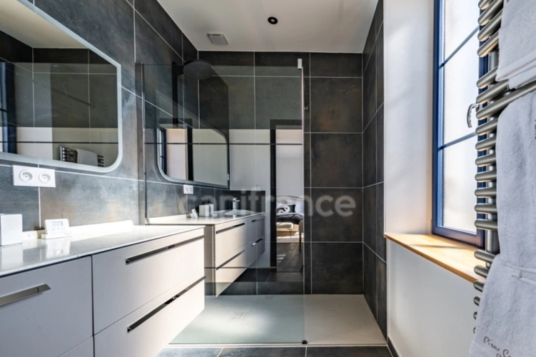 Photos 14 - Prestige - Propriété à vendre composée d'une demeure de Maitre et une deuxième maison avec piscine et jardin