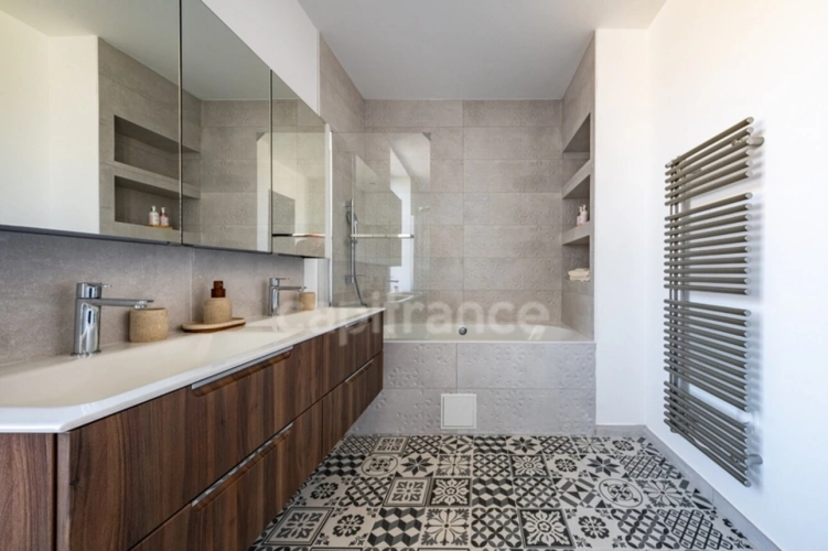 Photos 16 - Prestige - Propriété à vendre composée d'une demeure de Maitre et une deuxième maison avec piscine et jardin