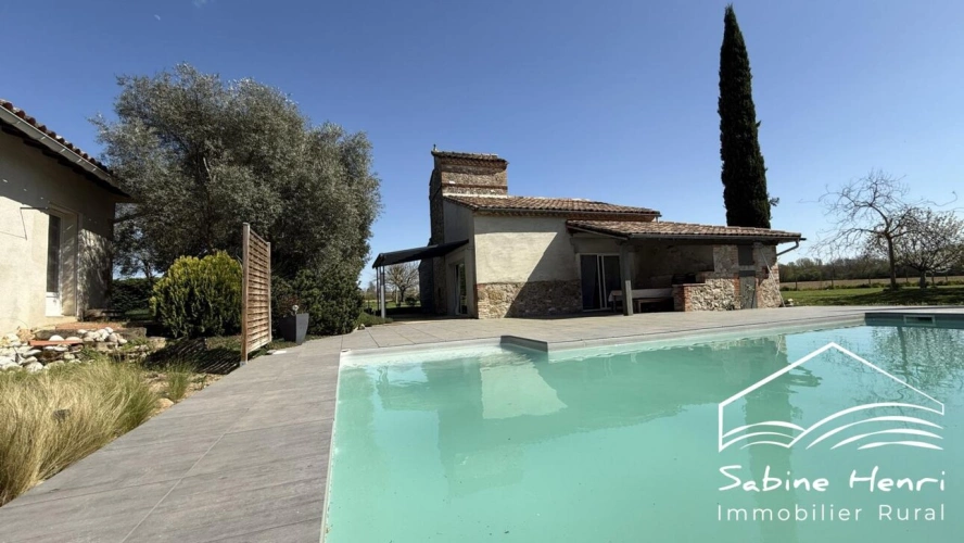 Photos 4 - Touristique - Belle propriété de 5 chambres avec pool house aménagé sur 1