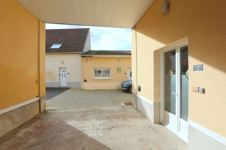 Photos 3 - Rurale - Dpt Marne (51), à vendre BISSEUIL Un ensemble de 4 gîtes en excellent état dont 12 chambres. Avec terrain et petite salle