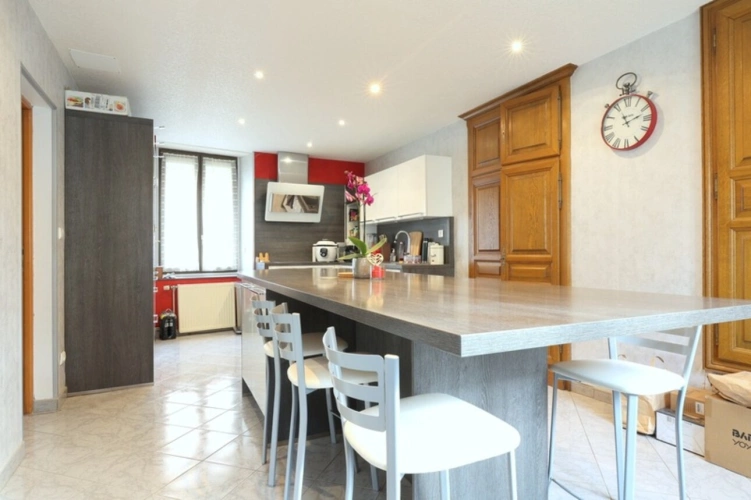 Photos 8 - Rurale - Dpt Marne (51), à vendre BISSEUIL Un ensemble de 4 gîtes en excellent état dont 12 chambres. Avec terrain et petite salle