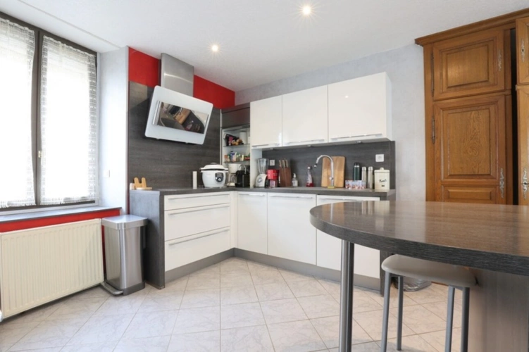 Photos 9 - Rurale - Dpt Marne (51), à vendre BISSEUIL Un ensemble de 4 gîtes en excellent état dont 12 chambres. Avec terrain et petite salle