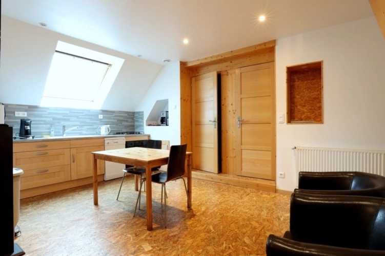 Photos 14 - Rurale - Dpt Marne (51), à vendre BISSEUIL Un ensemble de 4 gîtes en excellent état dont 12 chambres. Avec terrain et petite salle