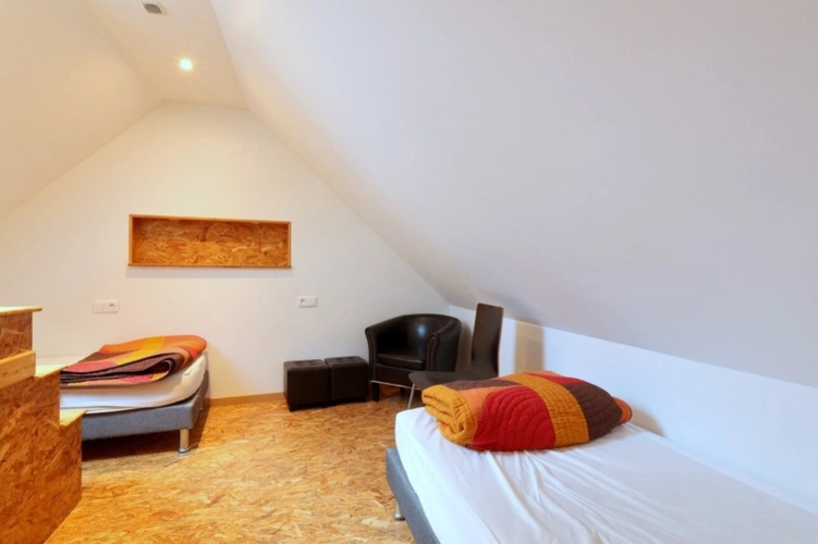 Photos 19 - Rurale - Dpt Marne (51), à vendre BISSEUIL Un ensemble de 4 gîtes en excellent état dont 12 chambres. Avec terrain et petite salle