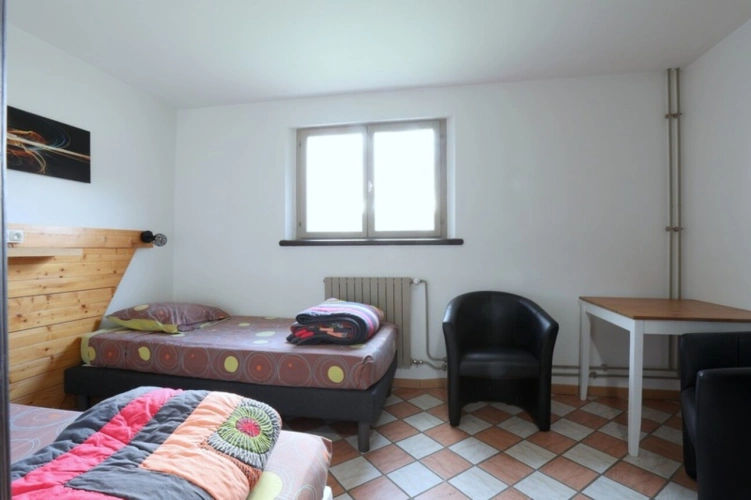 Photos 41 - Rurale - Dpt Marne (51), à vendre BISSEUIL Un ensemble de 4 gîtes en excellent état dont 12 chambres. Avec terrain et petite salle