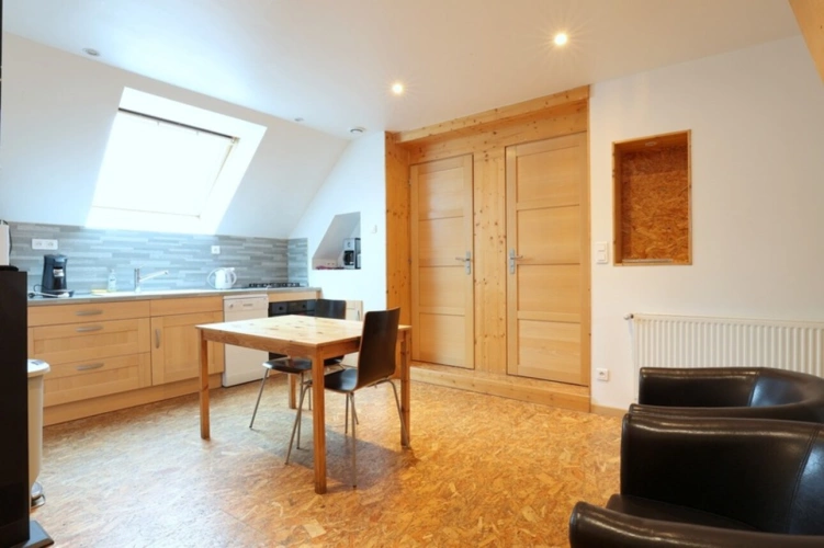 Photos 42 - Rurale - Dpt Marne (51), à vendre BISSEUIL Un ensemble de 4 gîtes en excellent état dont 12 chambres. Avec terrain et petite salle