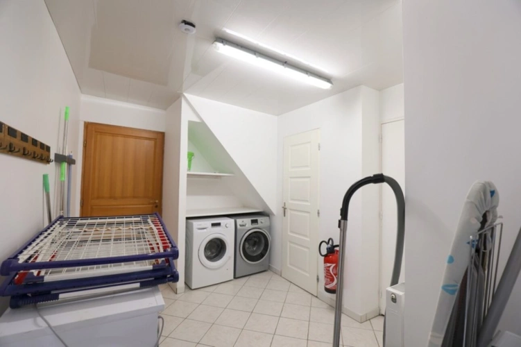 Photos 43 - Rurale - Dpt Marne (51), à vendre BISSEUIL Un ensemble de 4 gîtes en excellent état dont 12 chambres. Avec terrain et petite salle