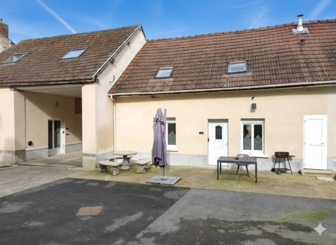 Photos 45 - Rurale - Dpt Marne (51), à vendre BISSEUIL Un ensemble de 4 gîtes en excellent état dont 12 chambres. Avec terrain et petite salle