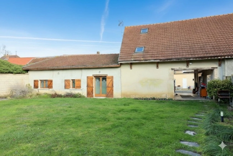 Photos 46 - Rurale - Dpt Marne (51), à vendre BISSEUIL Un ensemble de 4 gîtes en excellent état dont 12 chambres. Avec terrain et petite salle