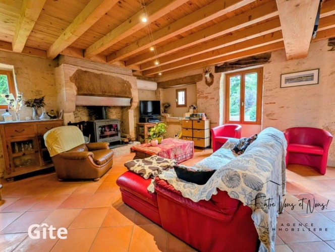 Photos 14 - Touristique - DEUX MAISONS EN PIERRE SUR PLUS D'UN HECTARE